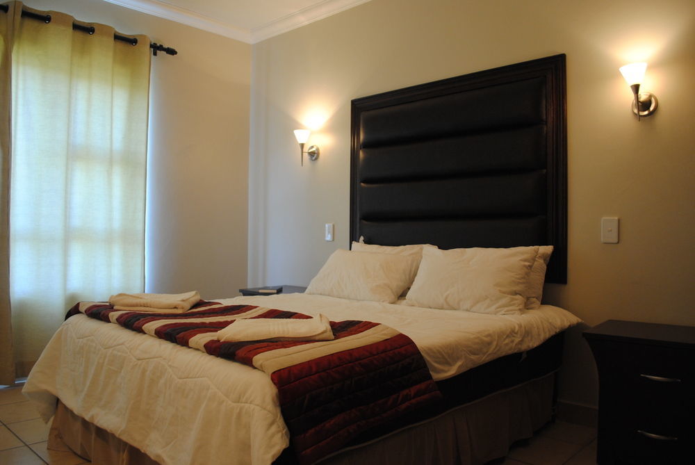 הארטביספורט Palm Valley Inn And Day Spa מראה חיצוני תמונה