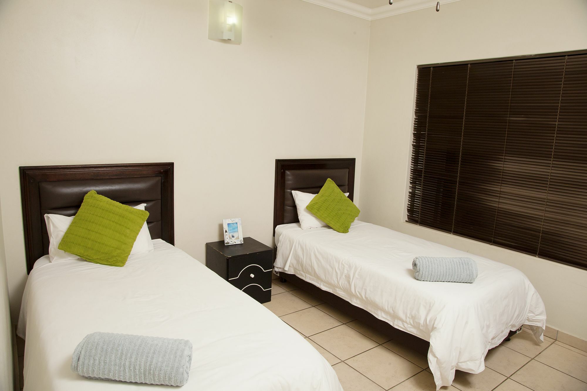 הארטביספורט Palm Valley Inn And Day Spa מראה חיצוני תמונה
